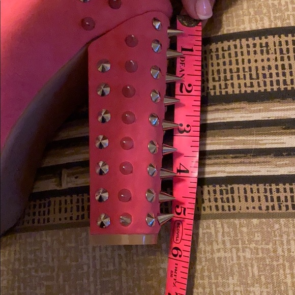 Studded coral color shoe booty - Picture 7 of 8